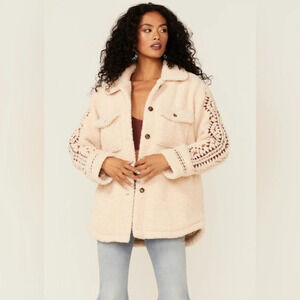 Driftwood Women's Cream Southwestern Pattern Sherpa Jacket Sz S